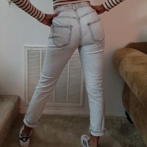 Brandy Melville Straight Leg Boyfriend Mom Jeans